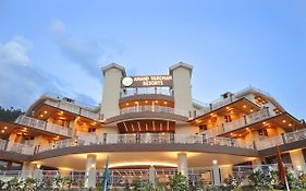 Anand Vardhan Resorts