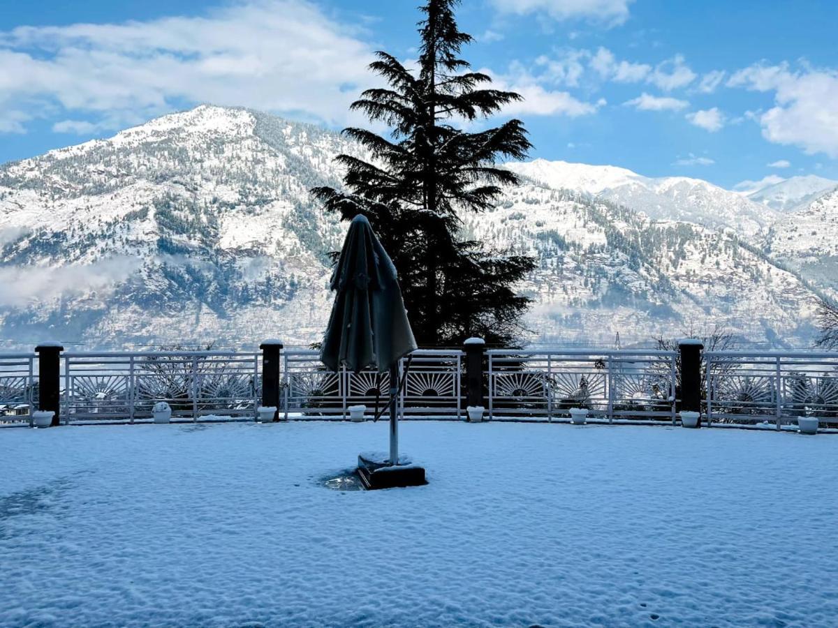 Anand Vardhan Resorts Manali  Exterior photo